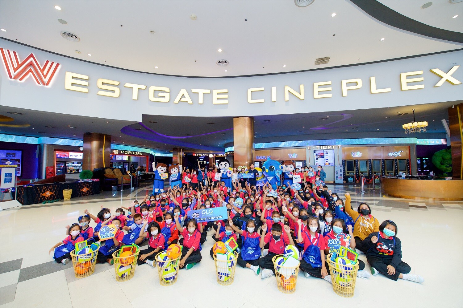 สลากเติมสุข ชวนน้องดูหนัง