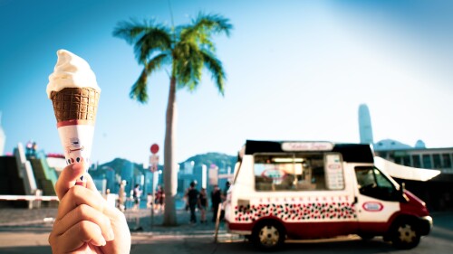 7a-HK-Mister-Softee-Ice-Cream-Truck.jpeg