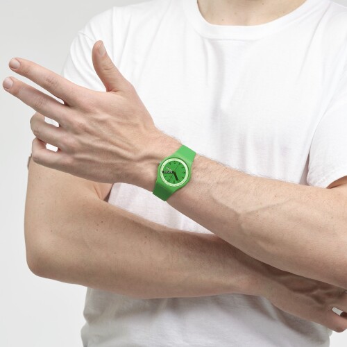 Swatch-Pride-Collection_PROUDLY-GREEN_03.jpeg