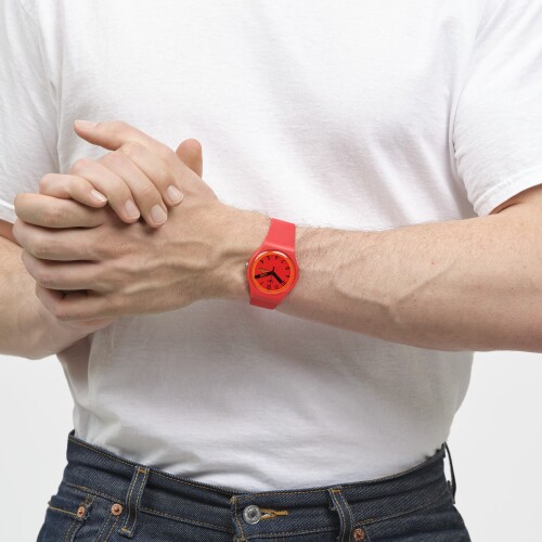 Swatch-Pride-Collection_PROUDLY-RED_03.jpeg